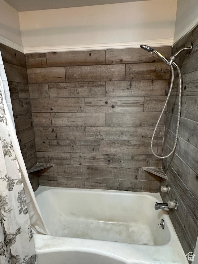 733 Clay St, Montpelier, ID 83254 - full bathroom featuring shower / bath combination with curtain