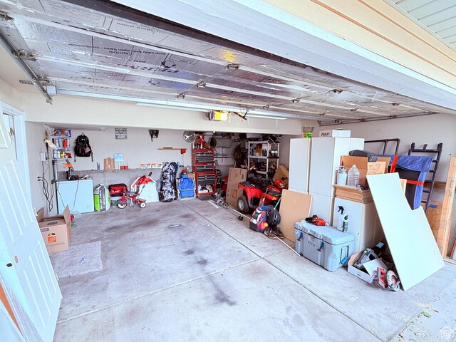 5582 W Joshua Cir S, West Jordan, UT 84081 - view of garage