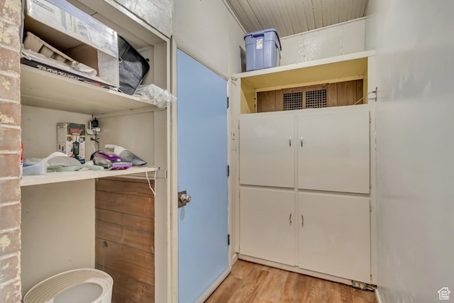 2172 S 800 E, Salt Lake City, UT 84106 - bathroom featuring wood finished floors