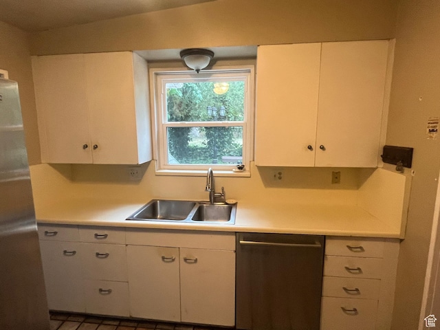 375 E 200 S, Centerville, UT 84014 - kitchen with dishwasher, a sink, light countertops, and white cabinets