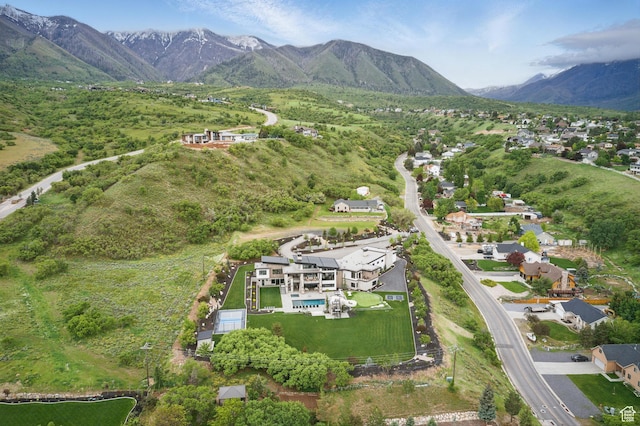 aerial view of property's location with mountains