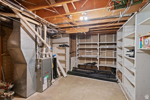 view of unfinished basement