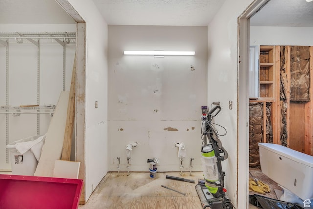 3270 E Danish Hills Cir, Salt Lake City, UT 84121 - view of bathroom