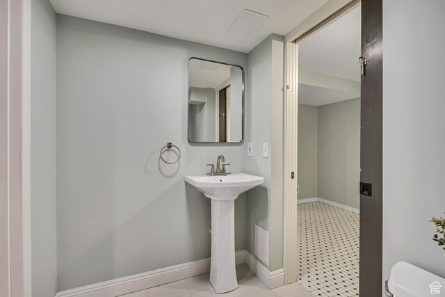 476 E 3050 N, North Ogden, UT 84414 - bathroom with toilet and baseboards
