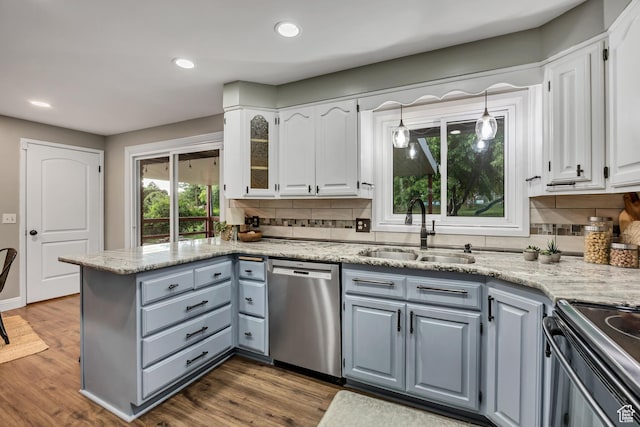 476 E 3050 N, North Ogden, UT 84414 - kitchen with dishwasher, a sink, gray cabinetry, a peninsula, and white cabinets
