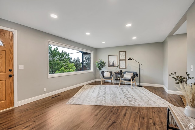 476 E 3050 N, North Ogden, UT 84414 - entrance foyer with baseboards, dark wood-style floors, and recessed lighting