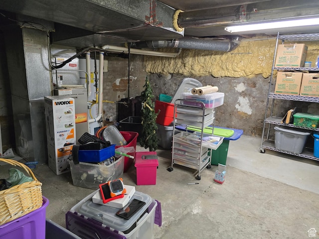 view of unfinished basement
