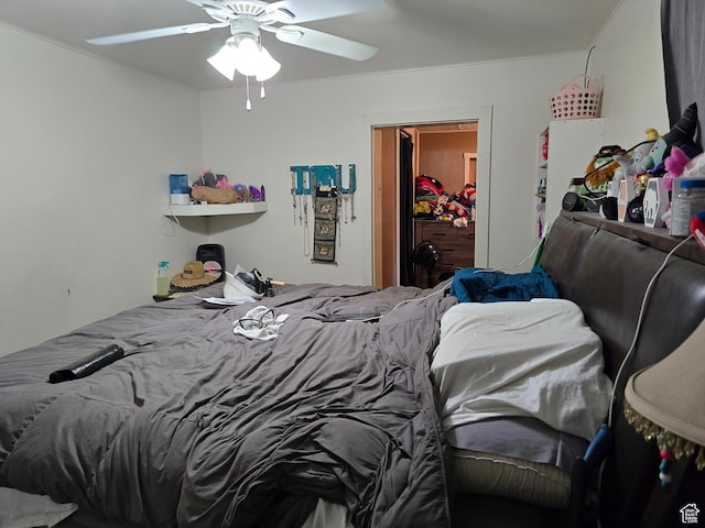bedroom featuring a ceiling fan
