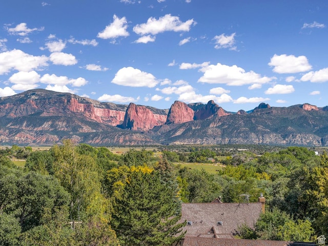 305 S Rachel Ln, New Harmony, UT 84757 - view of mountain background