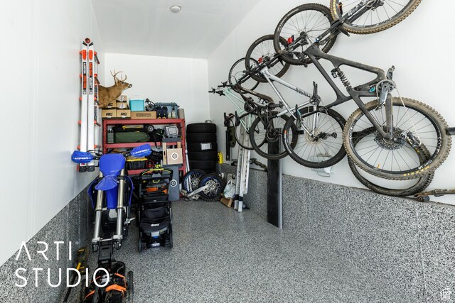 752 N Sunset Dr, Morgan, UT 84050 - view of garage