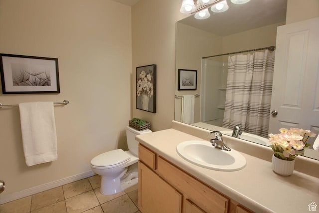 full bath featuring toilet, tile patterned flooring, baseboards, vanity, and curtained shower
