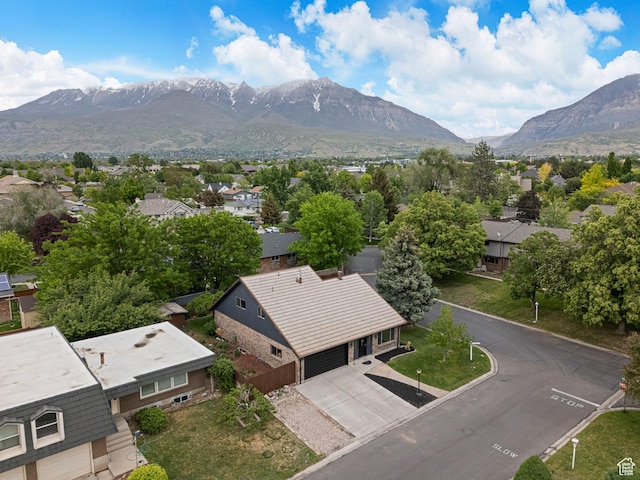 450 W Chokecherry Cir, Orem, UT 84058 - aerial perspective of suburban area featuring a mountainous background