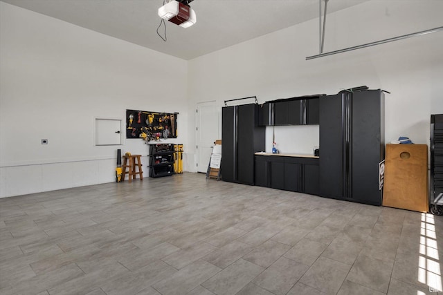1565 N Overolook Ct, Farmington, UT 84025 - garage with a garage door opener