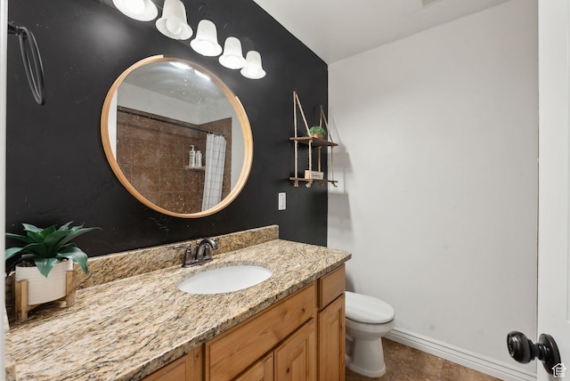 full bathroom featuring toilet, vanity, baseboards, a shower with shower curtain, and tile patterned floors