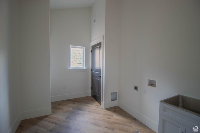 479 S 550 E, Wallsburg, UT 84082 - clothes washing area with hookup for an electric dryer, washer hookup, light wood finished floors, and baseboards