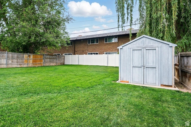 3426 S 500 E, South Salt Lake, UT 84106 - view of yard featuring a storage shed and an outdoor structure