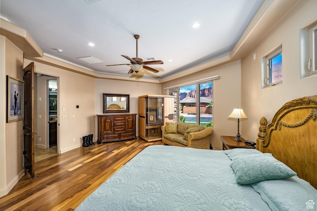 373 W Meridian Dr, Ivins, UT 84738 - bedroom featuring wood finished floors, recessed lighting, baseboards, access to outside, and ceiling fan
