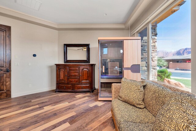 373 W Meridian Dr, Ivins, UT 84738 - sitting room featuring wood finished floors and baseboards