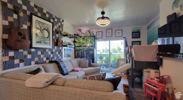 875 S Depot St Unit C, Clearfield, UT 84015 - photo 6