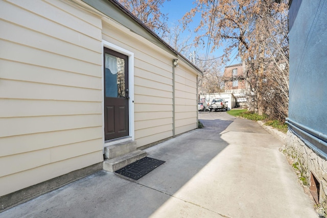 821 E 100 S, Salt Lake City, UT 84102 - entrance to property with a patio area