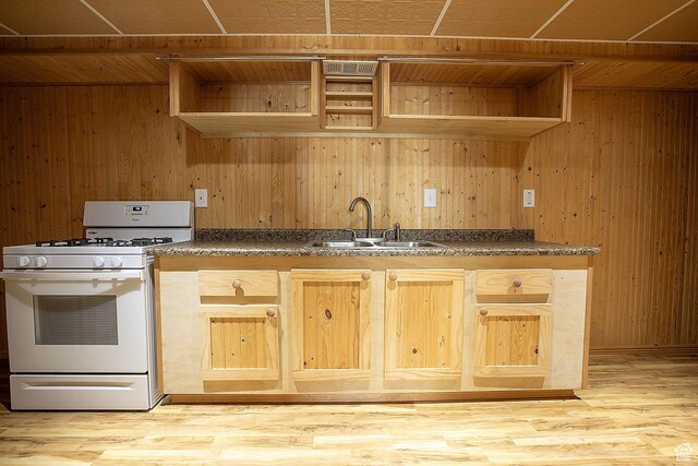 7468 N Adobe Ln, Lake Point, UT 84074 - photo 26
