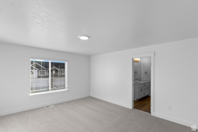 651 W 575 N, Smithfield, UT 84335 - unfurnished bedroom with carpet, baseboards, and ensuite bath