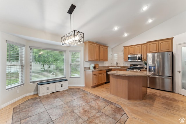 4948 S 1150 E, Ogden, UT 84403 - kitchen featuring stainless steel appliances, a sink, a kitchen island, healthy amount of natural light, and recessed lighting