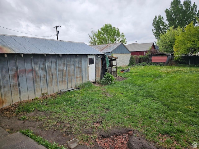 139 E 4th S, Preston, ID 83263 - view of yard featuring an outdoor structure