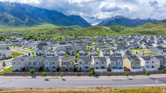 876 S Brubaker Way, Santaquin, UT 84655 - aerial view of residential area featuring a mountain backdrop