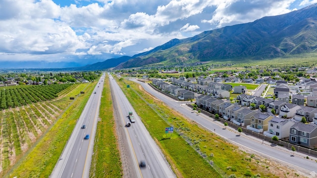 876 S Brubaker Way, Santaquin, UT 84655 - aerial view of residential area with mountains