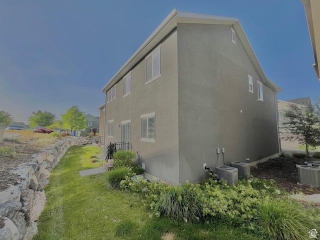 323 W Willow Creek Dr S, Saratoga Springs, UT 84045 - photo 16