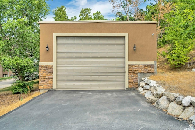 3351 E Deer Hollow Cir S, Sandy, UT 84092 - garage with asphalt driveway