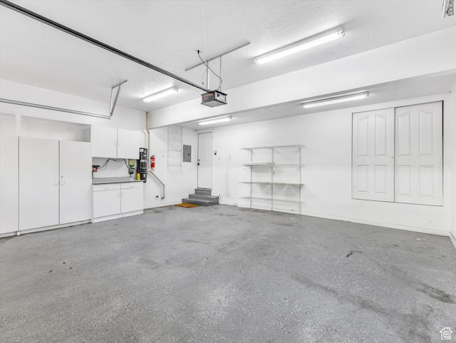 3351 E Deer Hollow Cir S, Sandy, UT 84092 - garage with a garage door opener