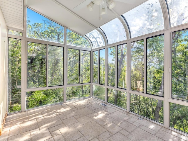 3351 E Deer Hollow Cir S, Sandy, UT 84092 - unfurnished sunroom featuring a ceiling fan