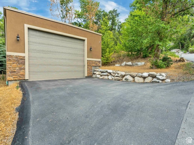 3351 E Deer Hollow Cir S, Sandy, UT 84092 - garage featuring driveway