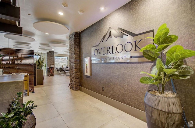 909 W Peace Tree Trl Unit 513, Kamas, UT 84036 - welcome area featuring recessed lighting