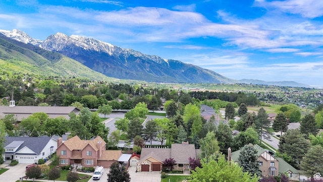 3348 E Stonehill Ln, Cottonwood Heights, UT 84121 - view of mountain background featuring nearby suburban area
