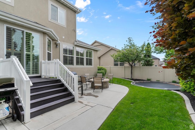 view of yard with a patio area