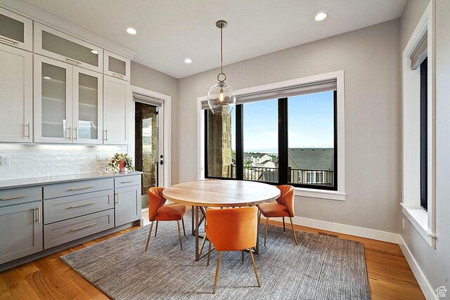 3196 E 25 S, Layton, UT 84040 - dining space featuring dark wood finished floors, recessed lighting, and baseboards