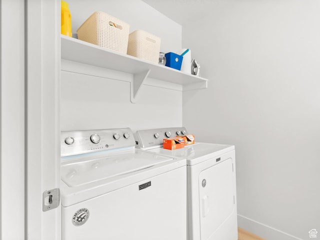 3957 S White Ash Dr, Mapleton, UT 84664 - laundry area with washing machine and clothes dryer