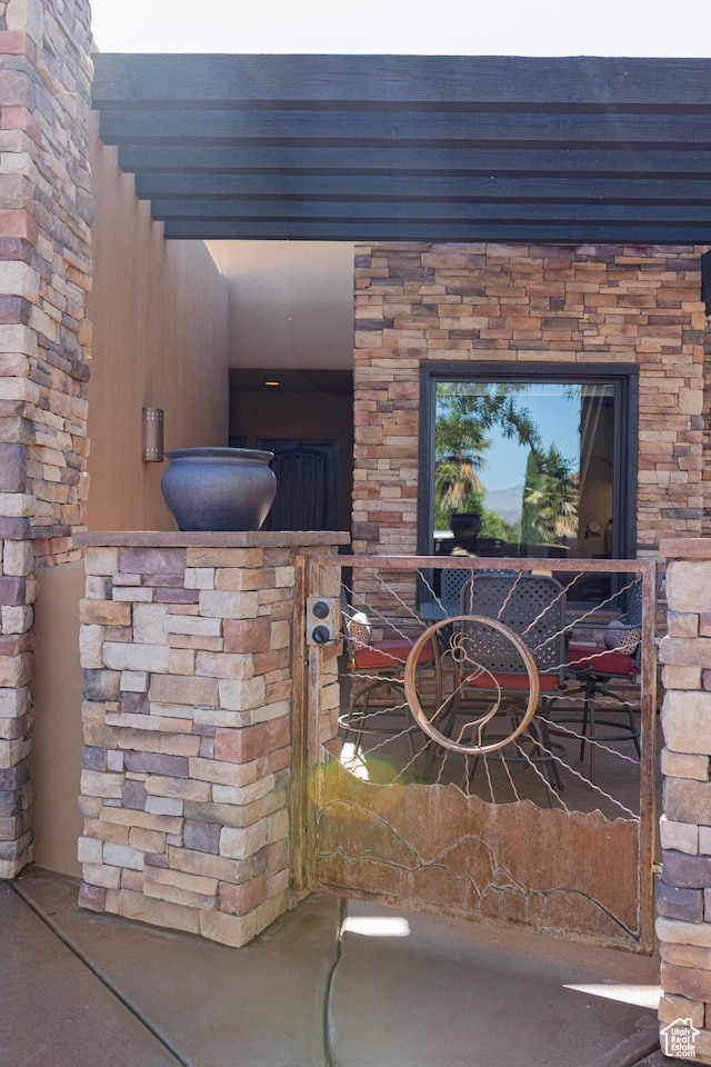 2090 N Tuweap Dr Unit 15, St George, UT 84770 - exterior view of brick siding