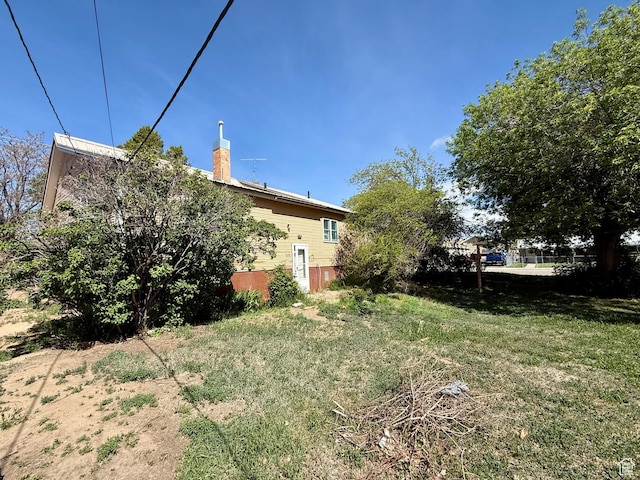 479 S Vernal Ave, Vernal, UT 84078 - view of yard
