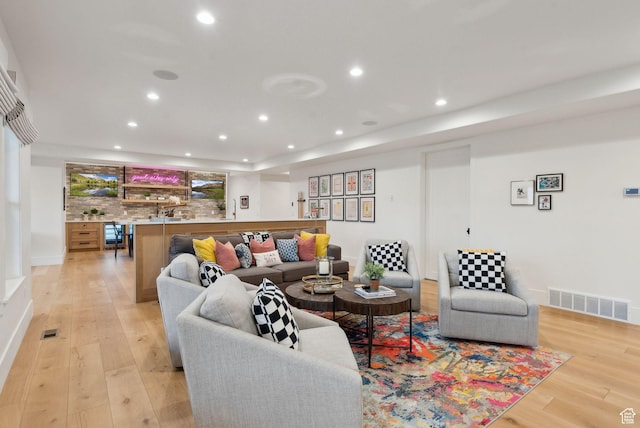 1677 Lambert Ln, Kamas, UT 84036 - living area with light wood-type flooring, recessed lighting, and bar area