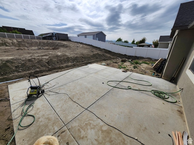 9362 N Sunnyvale Dr, Eagle Mountain, UT 84005 - view of patio featuring fence
