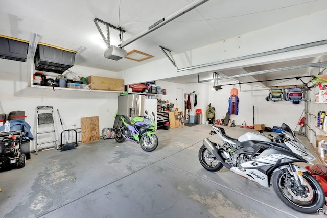 13856 S Cromwell Ln E, Draper, UT 84020 - garage featuring a garage door opener