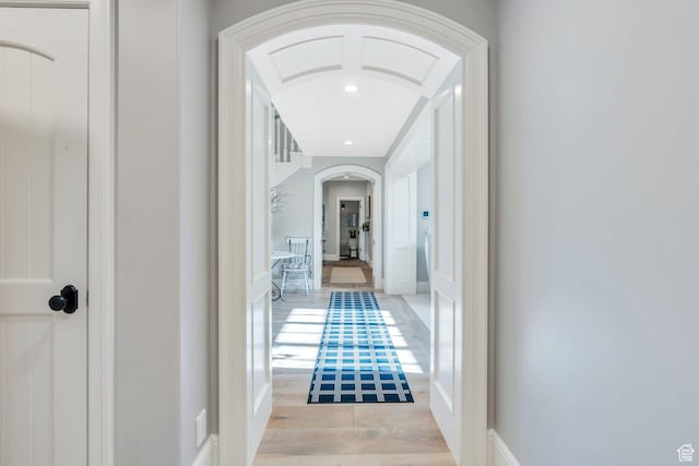 575 S 1560 E, Mapleton, UT 84664 - hallway with arched walkways, light wood-style floors, and recessed lighting
