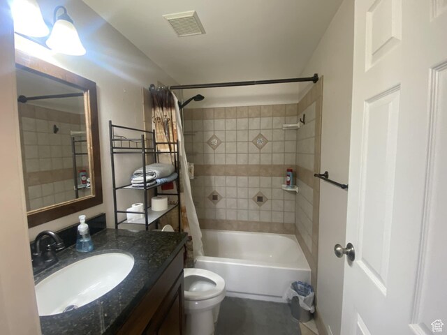 250 W 100 S, Duchesne, UT 84021 - full bath featuring vanity, toilet, and shower / bath combo with shower curtain