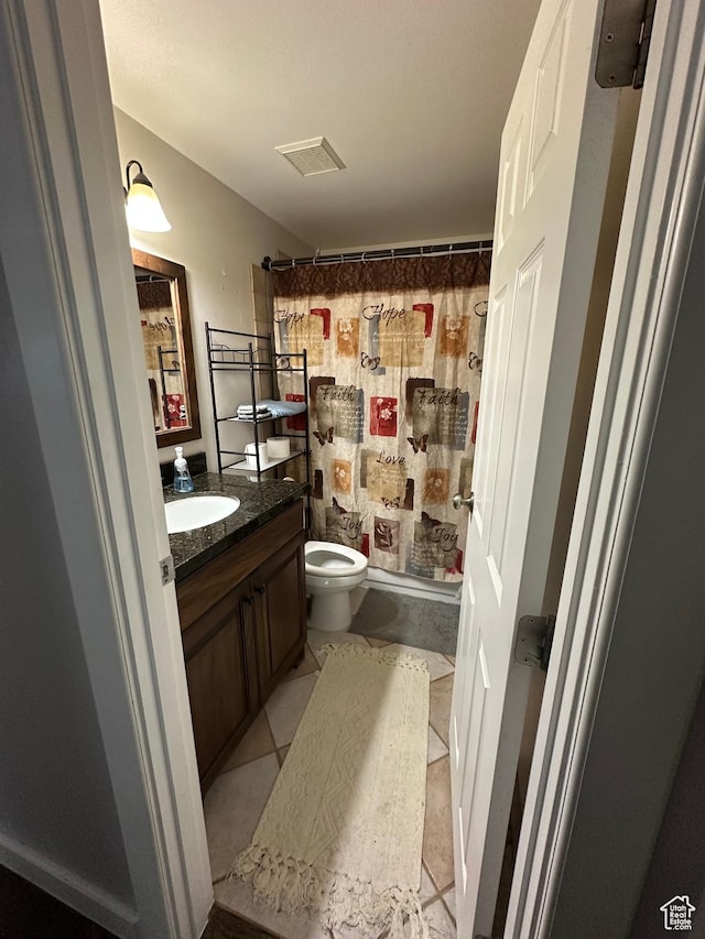 250 W 100 S, Duchesne, UT 84021 - bathroom featuring toilet, a shower with curtain, vanity, and tile patterned flooring
