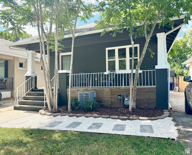 328 E Hampton Ave S, Salt Lake City, UT 84111 - view of front of home with a porch