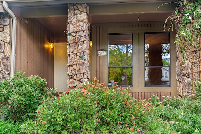 view of property entrance